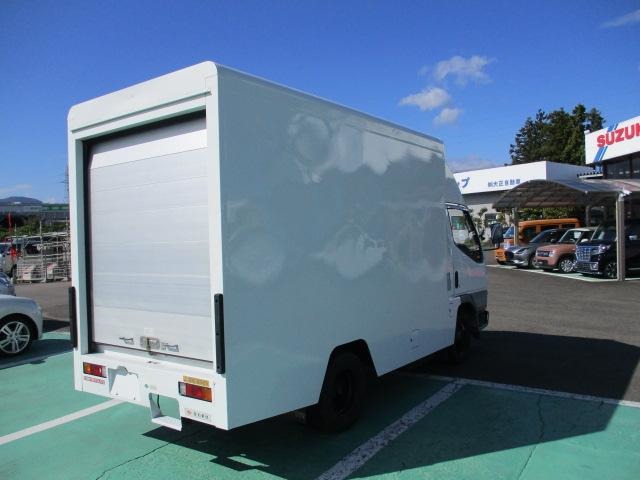 Mitsubishi Fuso Canter 11