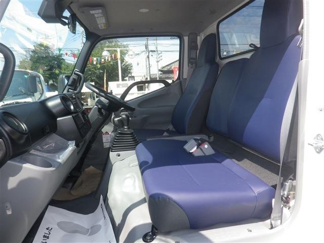 Hino Dutro 12