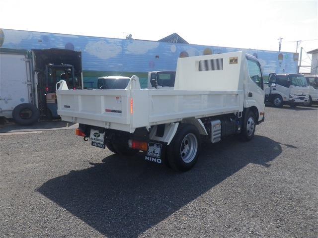 Hino Dutro 5