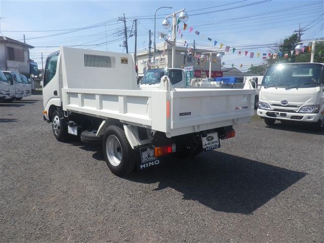 Hino Dutro 7