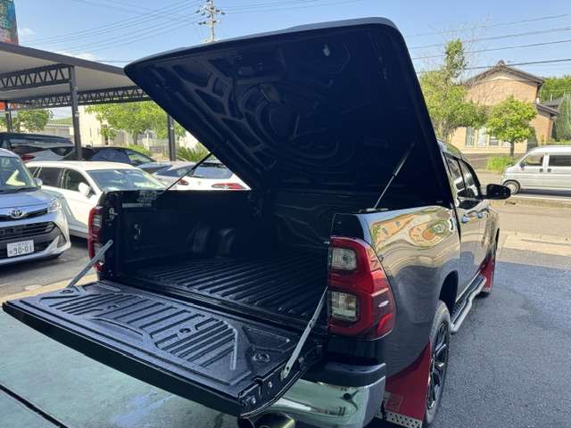 Toyota Hilux 11