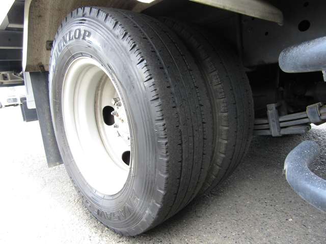 Hino Dutro 11