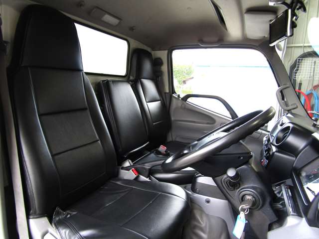 Hino Dutro 6