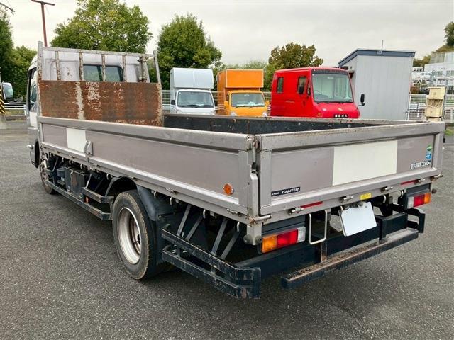 Mitsubishi Fuso Canter 7