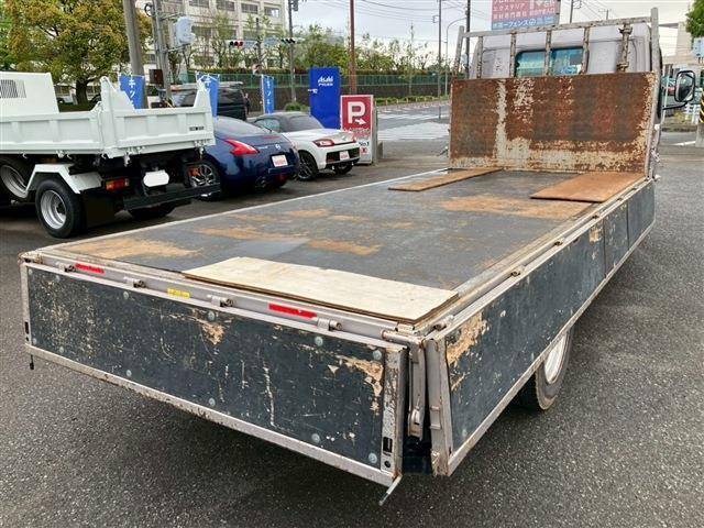 Mitsubishi Fuso Canter 9
