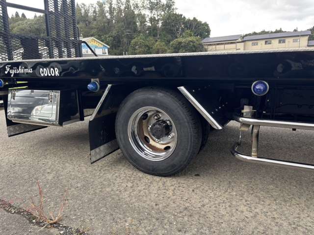 Mitsubishi Fuso Canter 11