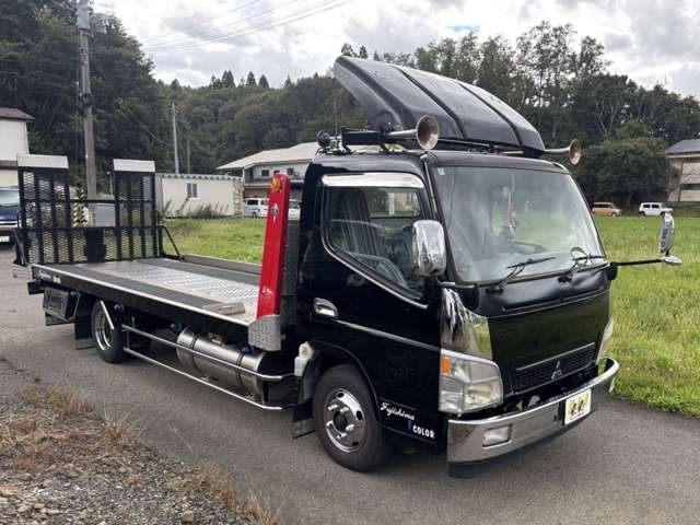 Mitsubishi Fuso Canter 4