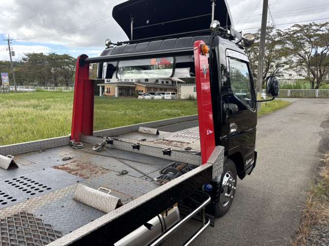 Mitsubishi Fuso Canter 8