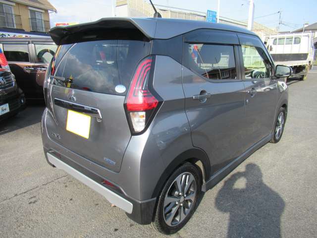 Mitsubishi eK X 6