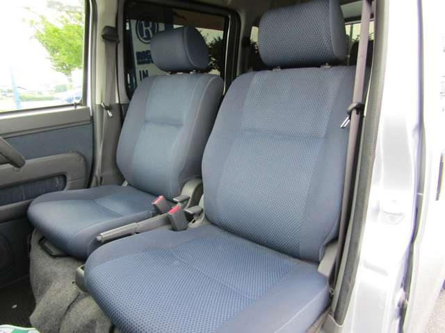 Daihatsu Hijet Cargo 7