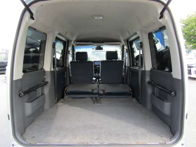 Daihatsu Hijet Cargo 10