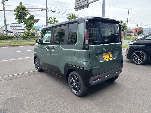 Mitsubishi Delica Mini 7