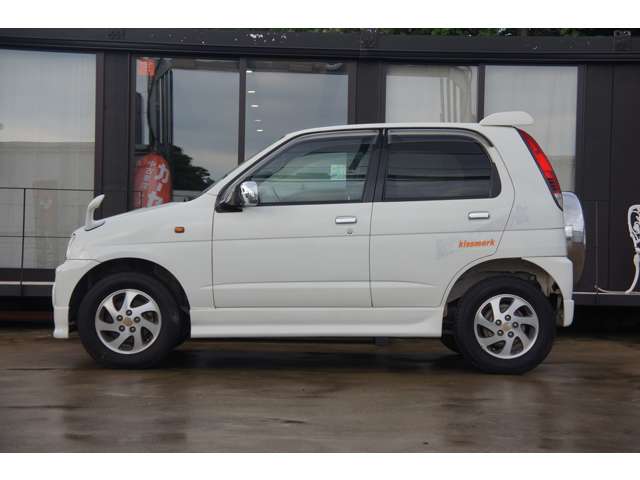Daihatsu Terios Kid 8