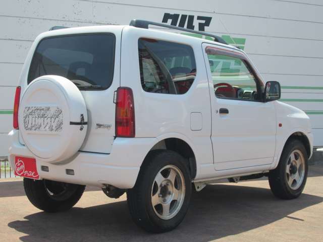 Suzuki Jimny 6