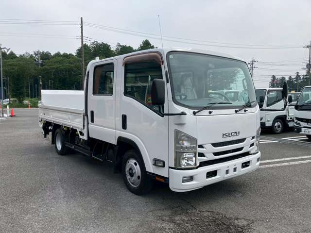 Isuzu Elf 3