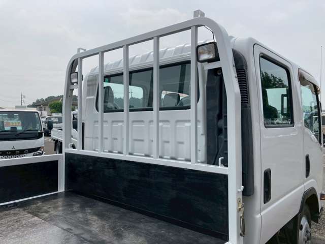 Isuzu Elf 9