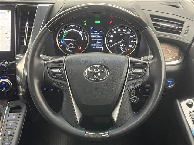 Toyota Alphard 12
