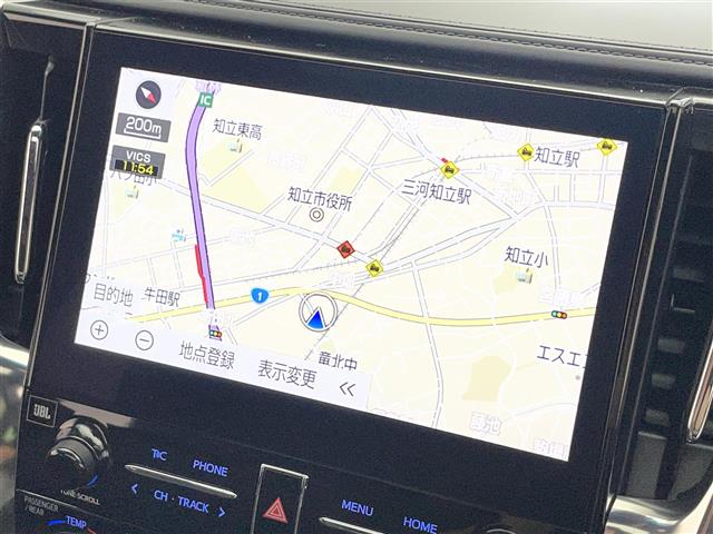 Toyota Alphard 5