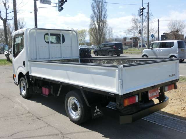 Mitsubishi Fuso Canter Guts 4
