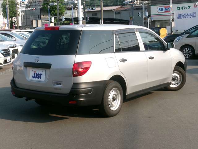 Nissan AD 2