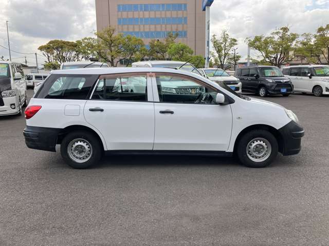 Nissan AD 6