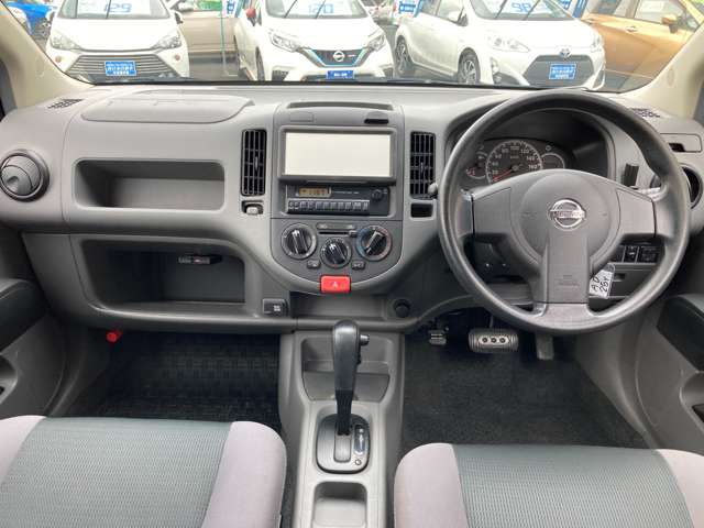 Nissan AD 9