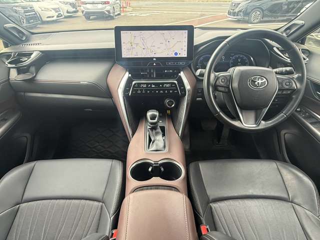 Toyota Harrier 2