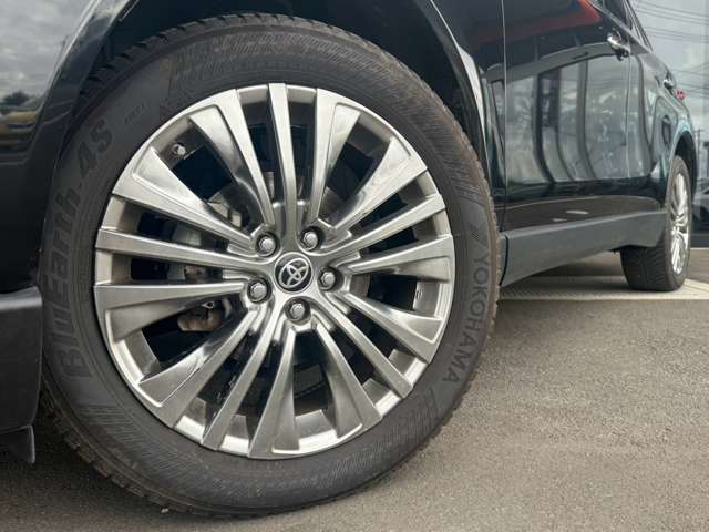 Toyota Harrier 7