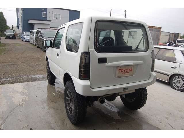 Suzuki Jimny 4