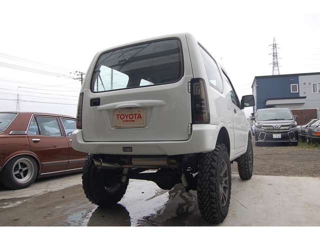 Suzuki Jimny 5