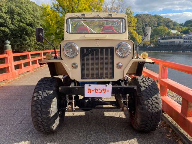Mitsubishi Jeep 2
