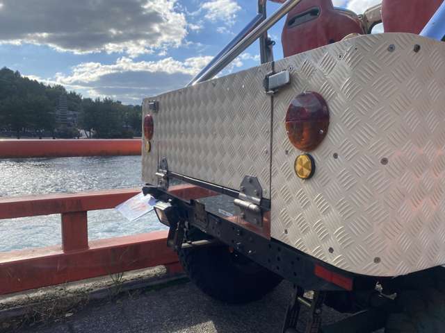 Mitsubishi Jeep 5