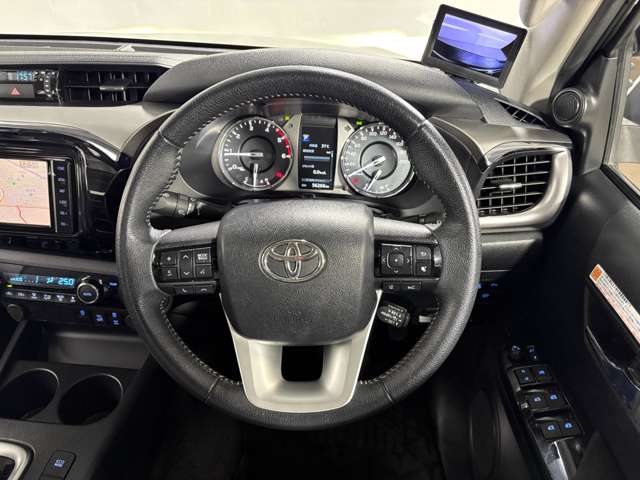 Toyota Hilux 12