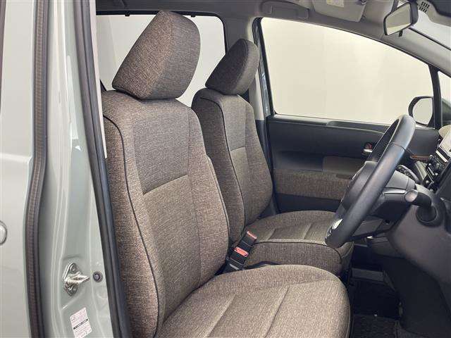 Toyota Sienta 11