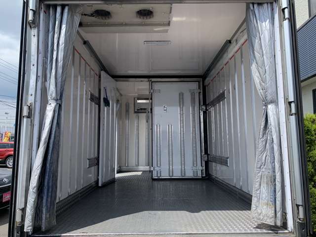 Isuzu Elf 11