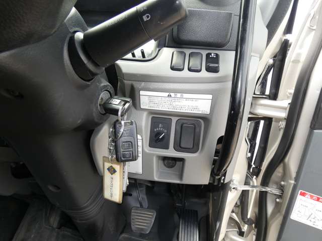 Mitsubishi Fuso Canter 12