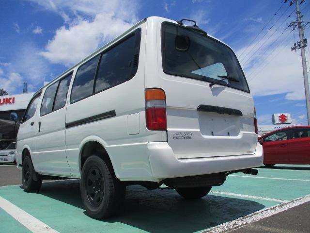 Toyota Hiace 11