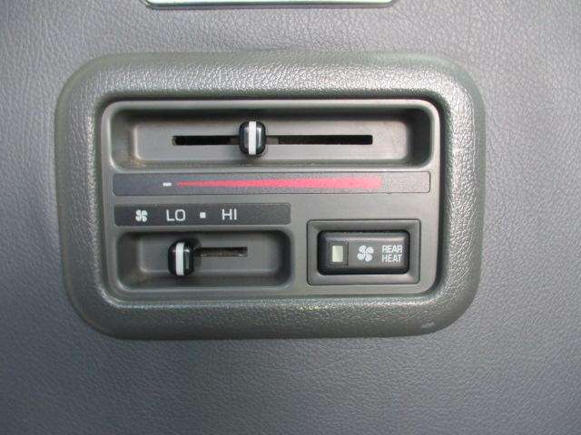 Toyota Hiace 7