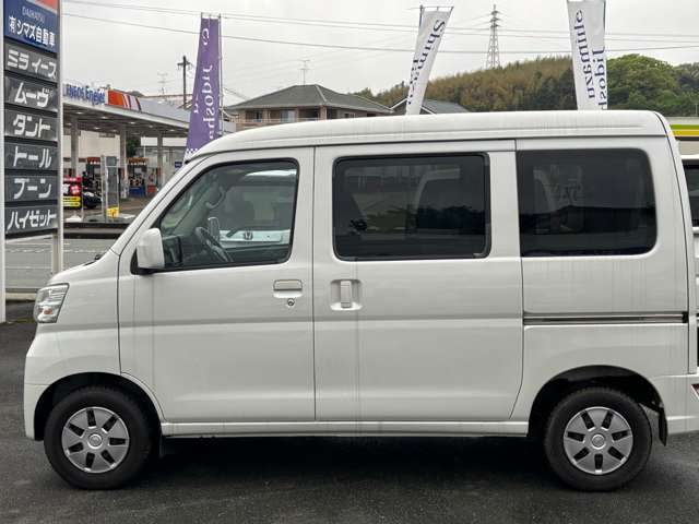 Toyota Pixis Van 7
