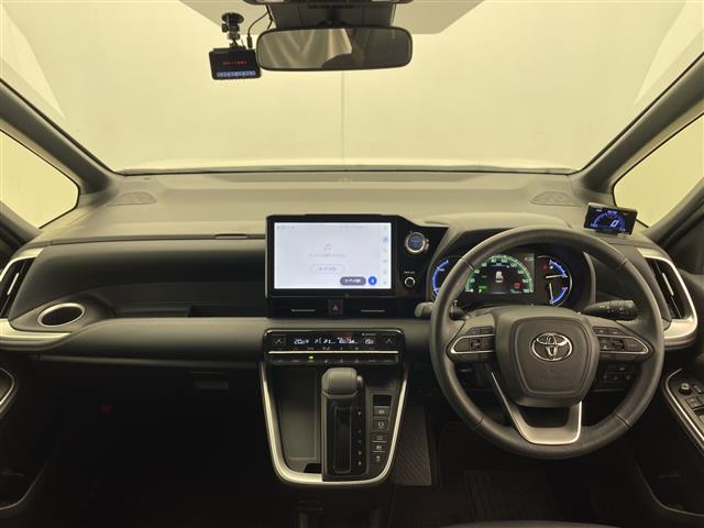 Toyota Noah 2