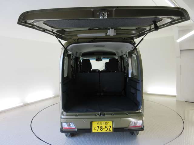 Daihatsu Atrai 11