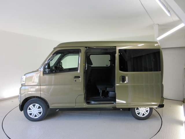 Daihatsu Atrai 5