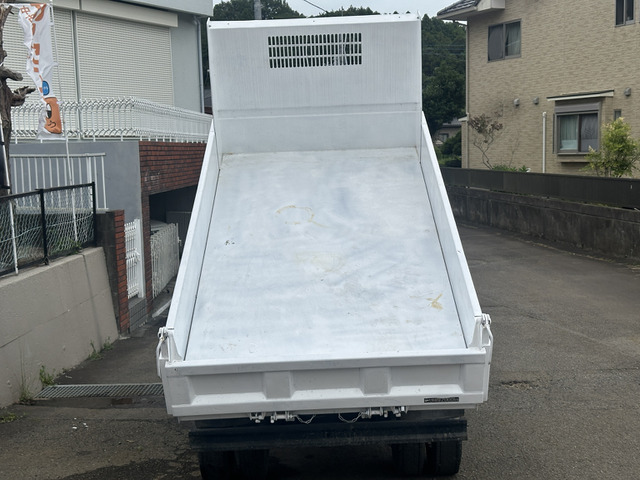 Hino Dutro 6
