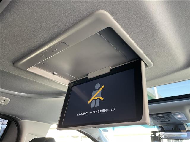Toyota Alphard 6