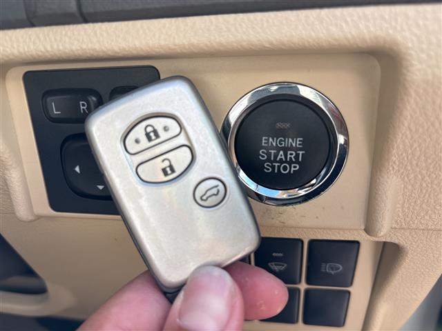 Toyota Land Cruiser Prado 7