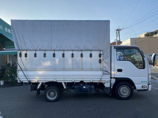 Isuzu Elf 3