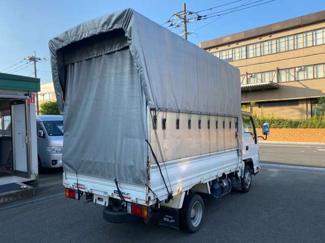 Isuzu Elf 4