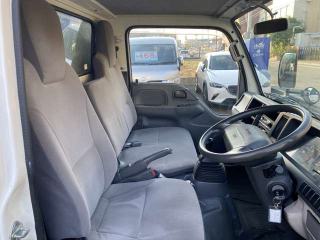 Isuzu Elf 9