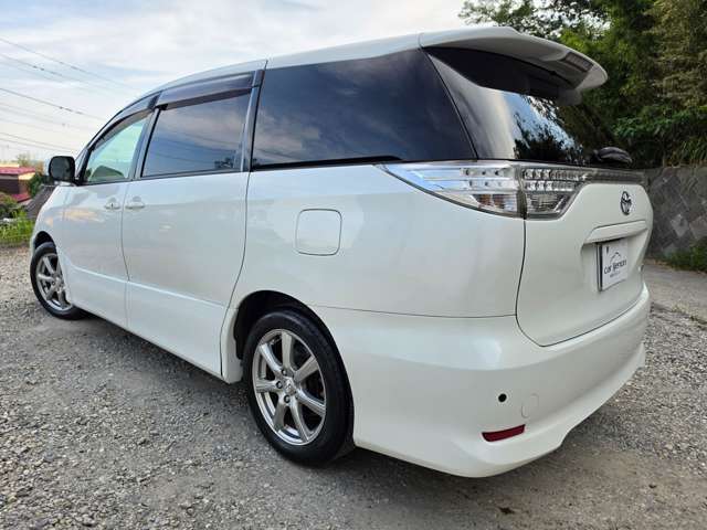 Toyota Estima 3
