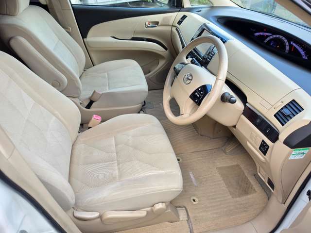 Toyota Estima 9